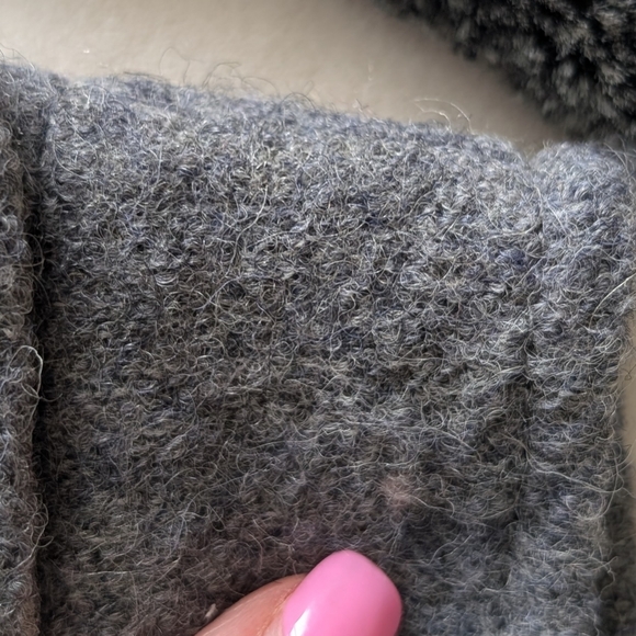 Alfred Dunner Women's Gray Vest 100% Wool Faux Fur Collar Size Petite - Picture 16 of 16